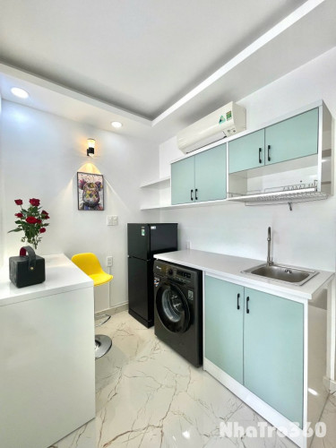 🏠Cho thuê căn hộ Studio Ban công Q1 gần cầu Nguyễn Văn Cừ, Nowzone, chợ Bến Thành