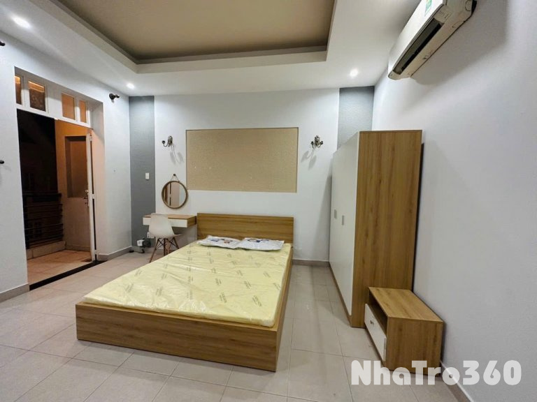 Studio ban công, Full nội thất