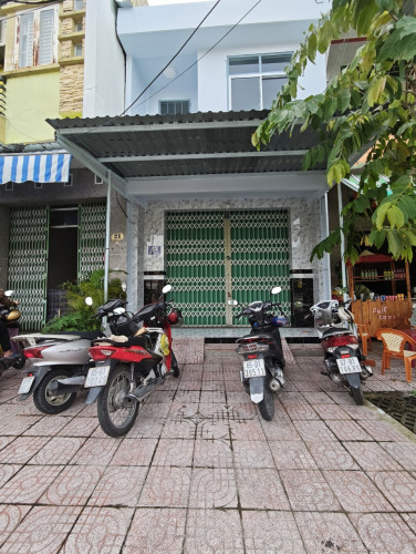 01. Nhà 12 triệu mới đẹp mặt tiền đường Hồ Huỳnh Cương