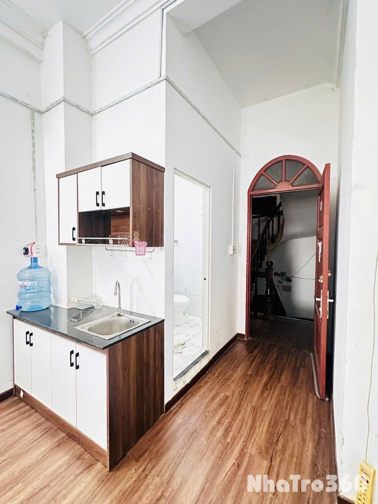 Cho thuê căn hộ có gác đầy đủ nội thất Tân Bình