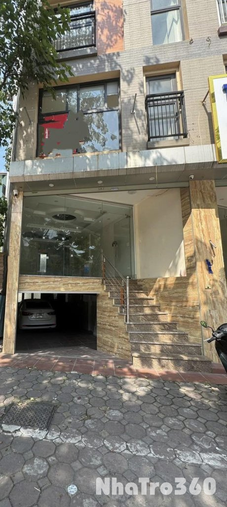 CHO THUÊ NHÀ  Ô TÔ VÀO TRONG NHÀ  VÕ  CHÍ CÔNG - TÂY HỒ