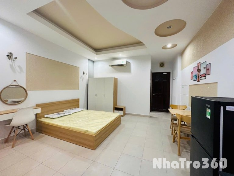 Studio ban công, Full nội thất