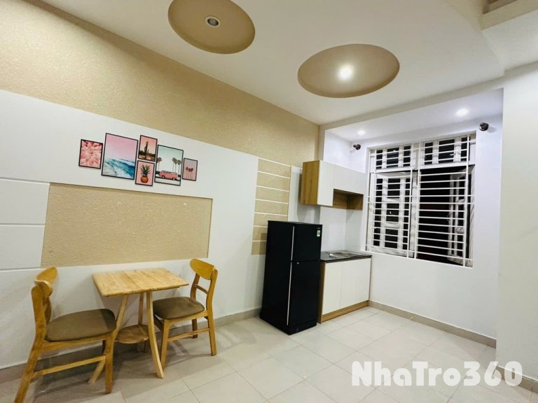 Studio ban công, Full nội thất