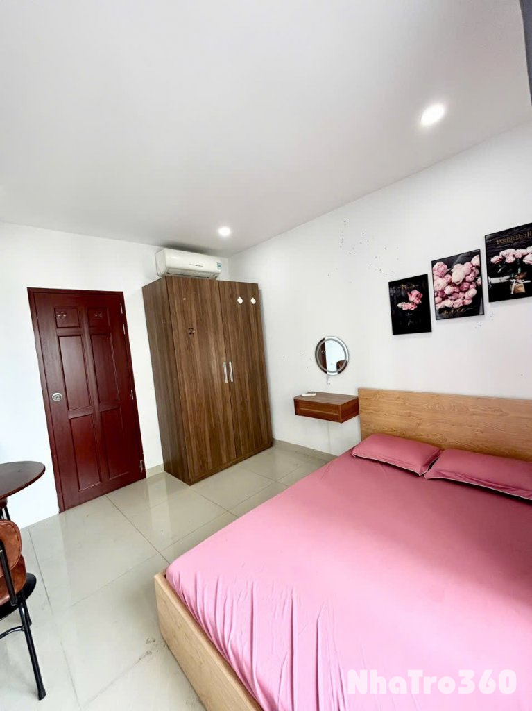 Cho thuê căn hộ 1PN, Q10, đường Thành Thái, gần Sân Vận Động Phú Thọ, Nhà Thờ Đồng Tiến, Vạn Hạnh Mall