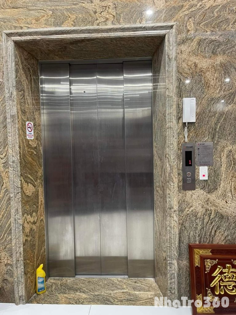 Mình cho thuê nhà lô góc, mới, Nam Trung Yên; vỉa hè 97m2* 5T- 31 Tr