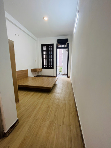 Cho thuê căn hộ Q10, đường 3 Tháng 2, gần Vạn Hạnh Mall, Nhà Thờ Đồng Tiến, ĐH Y Khoa, Huflit