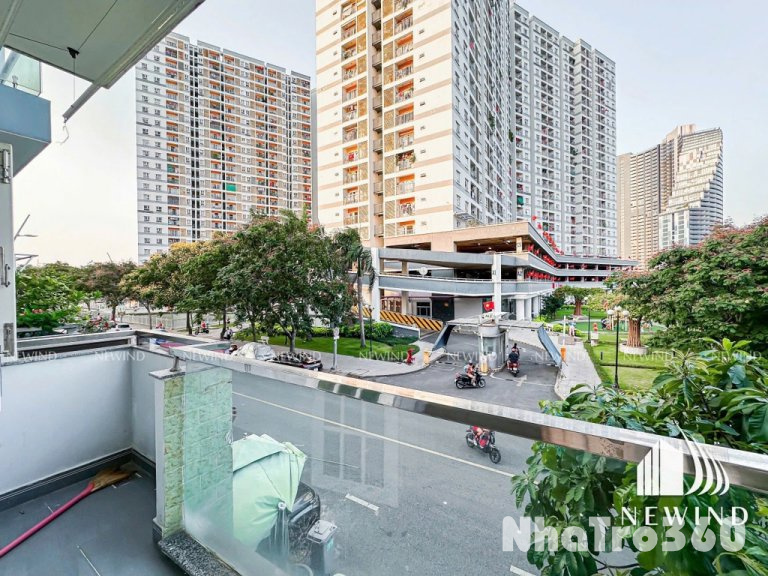 Studio bancong rộng 45m2 ở kdc jamona city q7