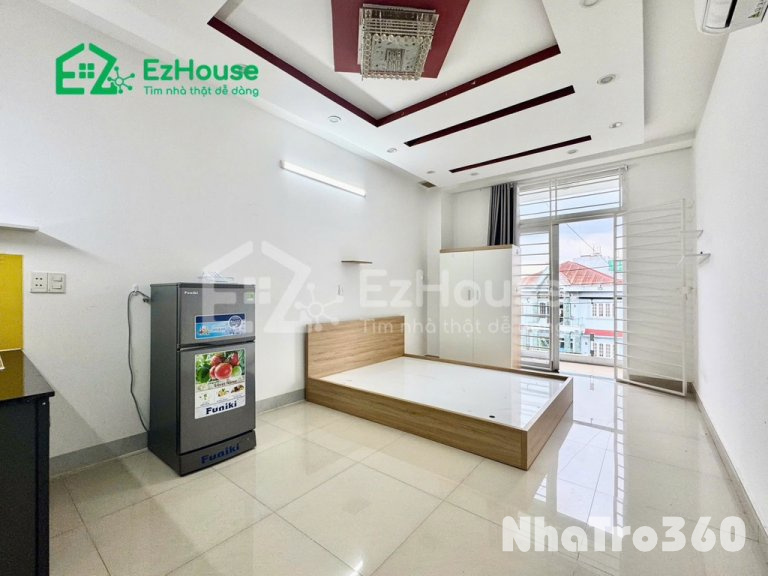 Full nội thất, ban công, tự do