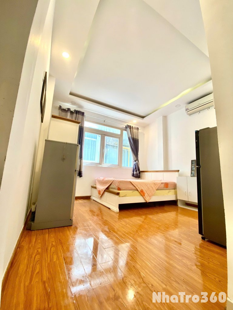 Cho thuê căn hộ Q1, đường Lê Thánh Tôn, gần Cầu Ba Son, Bến Bạch Đằng, Thảo Cầm Viên