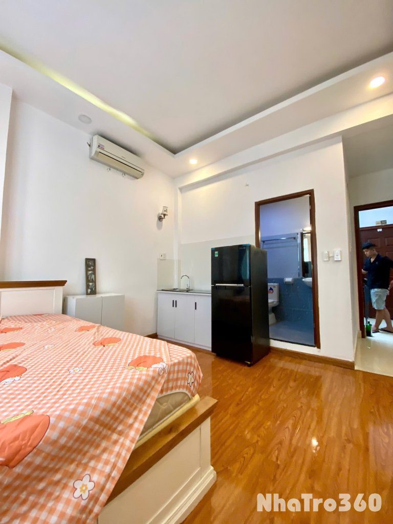 Cho thuê căn hộ Q1, đường Lê Thánh Tôn, gần Cầu Ba Son, Bến Bạch Đằng, Thảo Cầm Viên