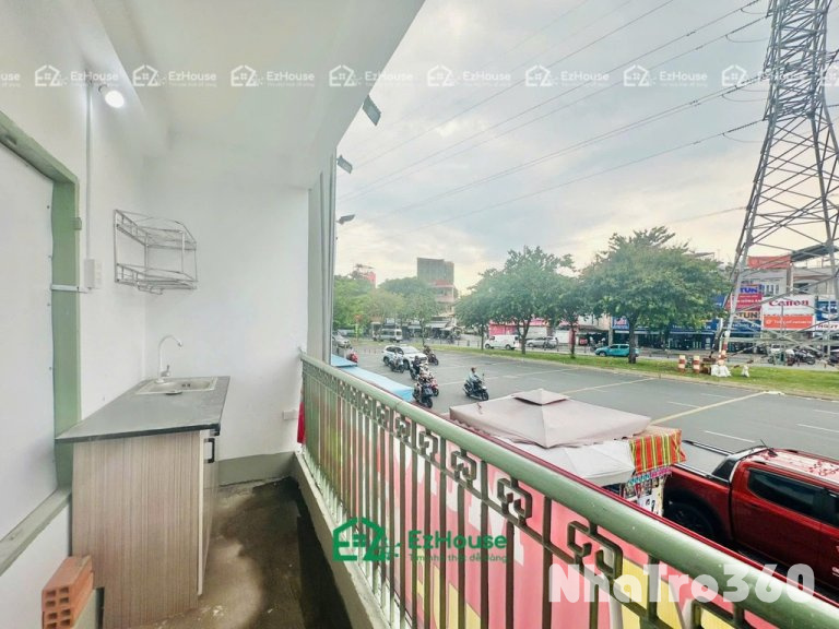 Trọ giá rẻ_ban công tách bếp_ở vòng xoay Mũi Tàu