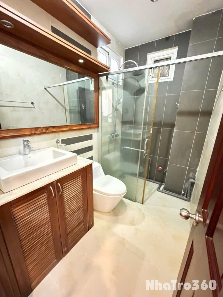 Cho thuê căn hộ Q1, đường Trần Đình Xu, gần cầu Nguyễn Văn Cừ, Công Viên 23 Tháng 9, ĐH Văn Lang