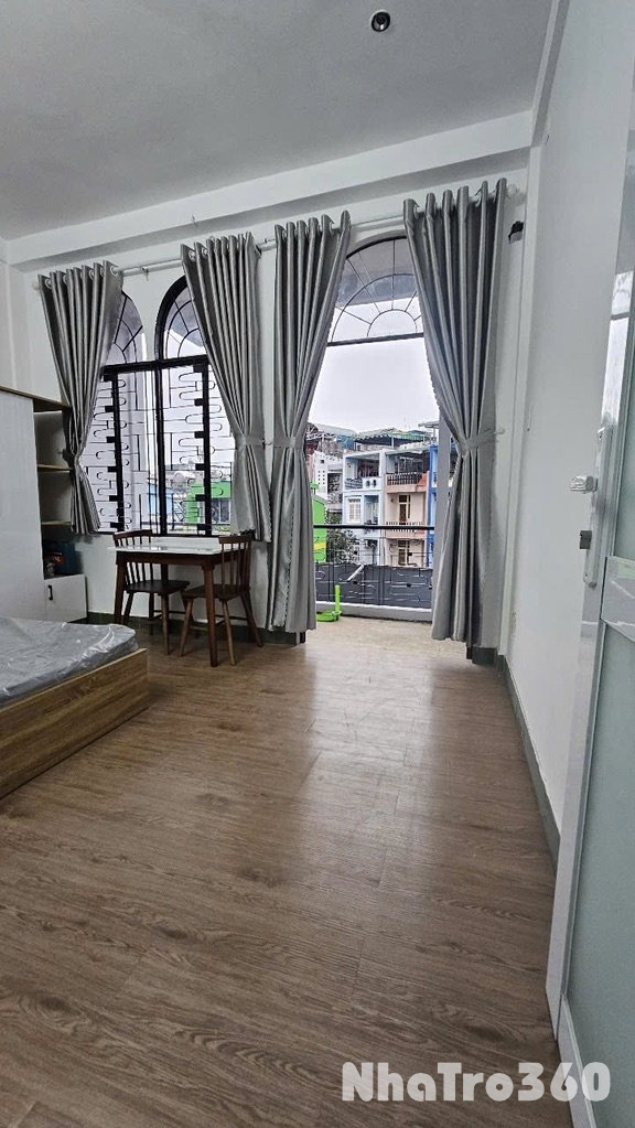 2 phòng ngủ ban công hướng nắng-gió đủ nội thất