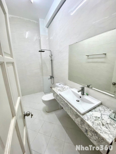 Tên lửa, cửa sổ trời lớn, Full nội thất