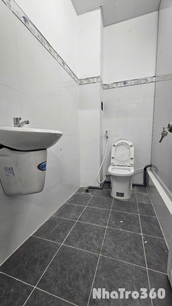 2 phòng ngủ ban công hướng nắng-gió đủ nội thất