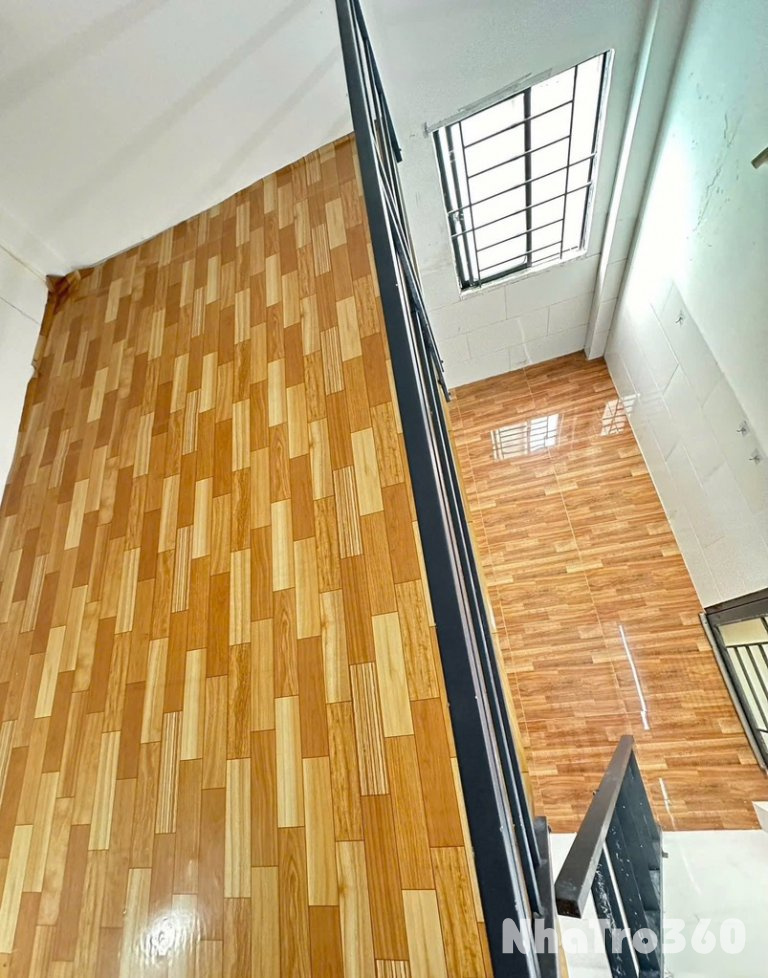 Gác cao, cửa sổ, Tân Phú 2tr5, rộng thoáng