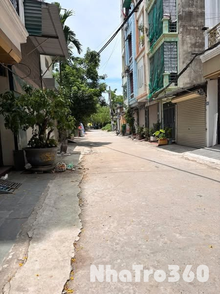 CHO THUÊ NHÀ 5 PHÒNG NGỦ - Ô TÔ ĐỖ GẦN CỬA - TÂN MAI, HOÀNG MAI