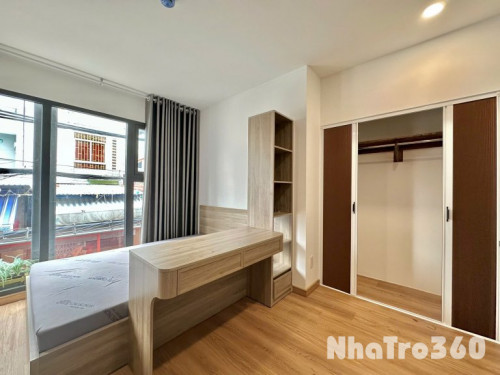 Khai trương căn hộ ngay trung tâm quận 4, phòng bancol đón nắng, gần Nhà thờ Xóm Chiếu, mầm non Ban Mai