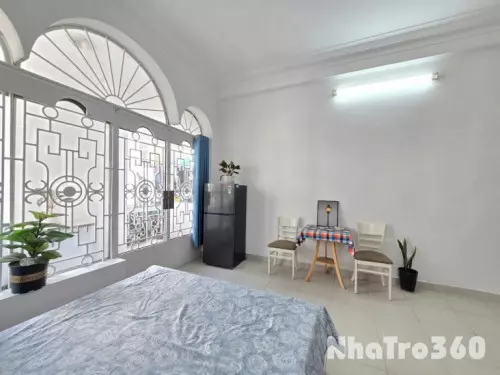 Cho thuê căn hộ ban công đầy đủ nội thất Tân Bình