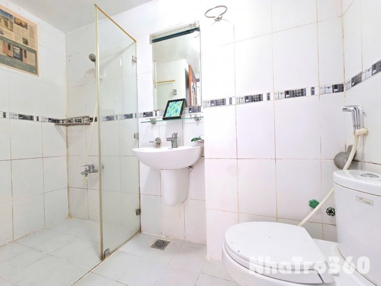 Cho thuê căn hộ ban công đầy đủ nội thất Tân Bình