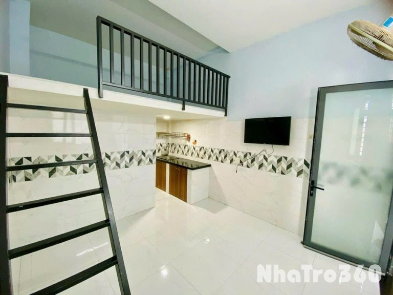 Có gác, Full nội thất, rộng thoáng, Tân Phú 3tr5