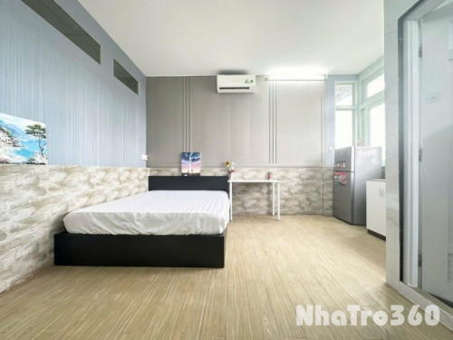 Full nội thất, cửa sổ trời, tự do, giá rẻ