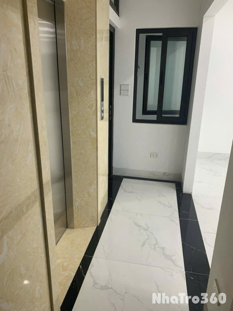 Nhà tôi cho thuê nhà hai cửa đi, mới, 96m2_ 4T; vỉa hè, Lò Đúc-31 Tr