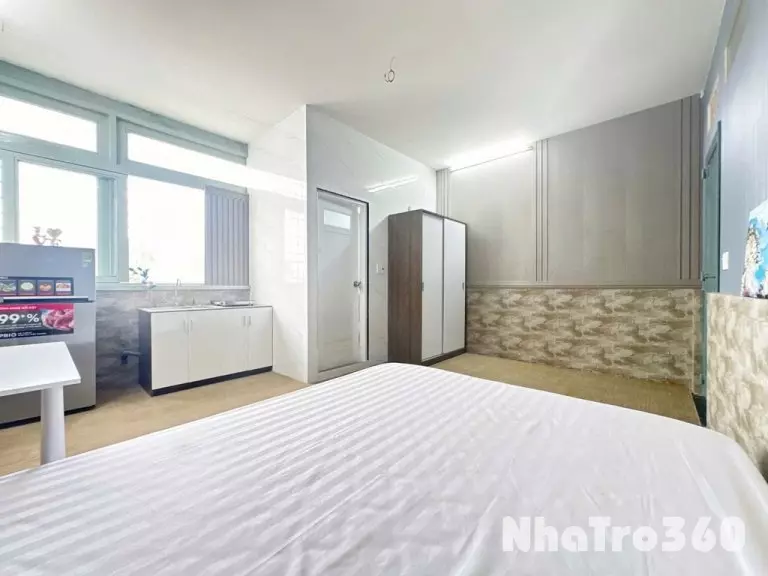Full nội thất, cửa sổ trời, tự do, giá rẻ