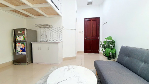 CHO THUÊ CĂN HỘ DUPLEX NỘI THẤT GẦN SÂN BAY