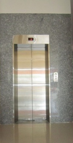 Nhà mình cho thuê nhà mới, căn góc, Thái Hà; vỉa hè 115m2* 5T- 45 Tr