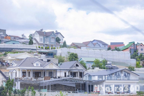 CHO THUÊ VILLA TRẠI MÁT P11 ĐÀ LẠT - HỒ BƠI NƯỚC NÓNG, BÃI ĐẬU XE, VIEW ĐỈNH - 40TR