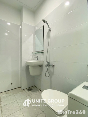 Studio full nội thất, máy giặt riêng, quận 7