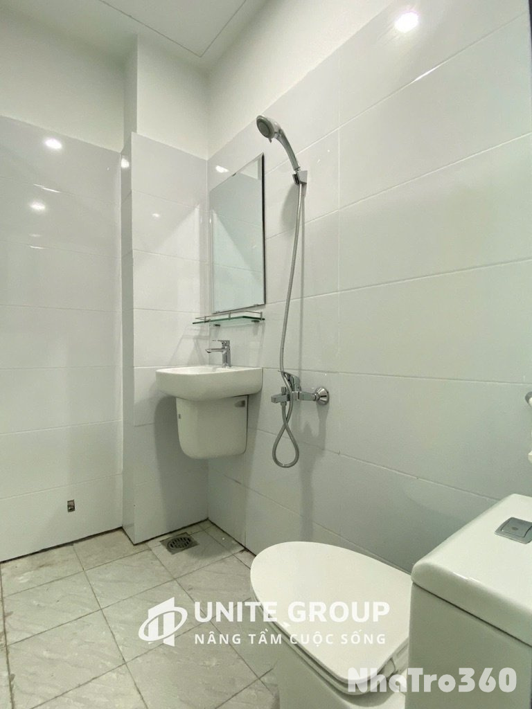 Studio full nội thất, máy giặt riêng, quận 7