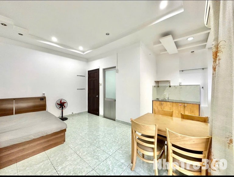 Trống sẵn dọn liền được Studio ban công full nội thất ngay Sân Bay Tân Sơn Nhất