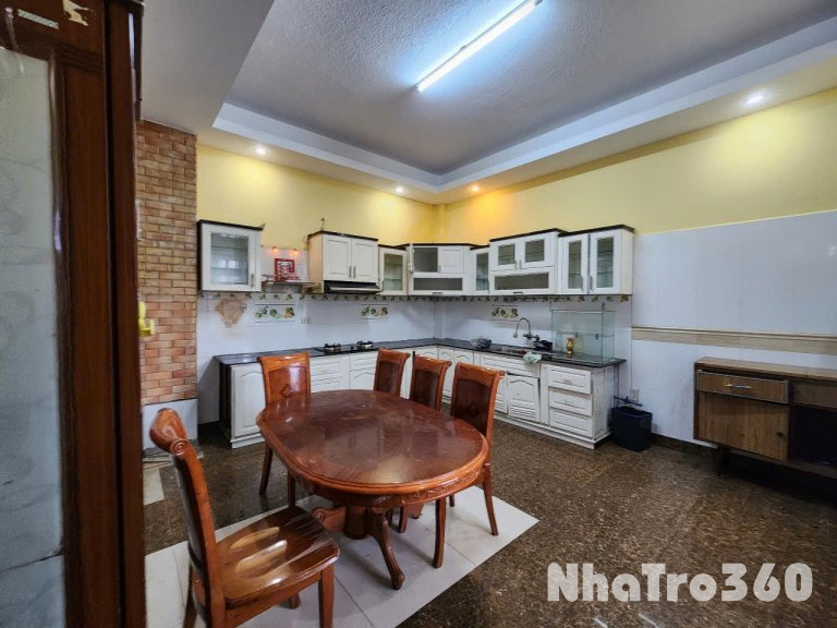 CHO THUÊ KHÁCH SẠN TRUNG TÂM PHƯỜNG 4 ĐÀ LẠT giá 22tr - CÓ GPKD - PCCC