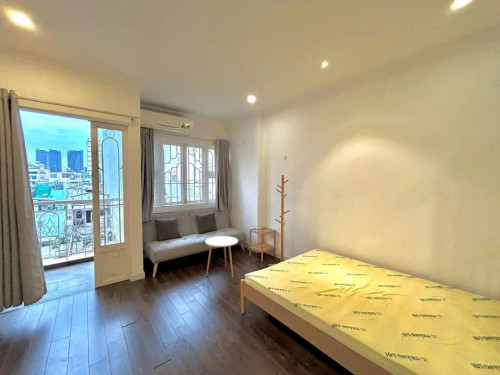 Căn hộ view bancol siêu chill ngay lòng quận 4, gần Đại học Luật, Đại học Nguyễn Tất Thành