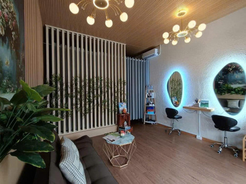 SANG NHƯỢNG TIỆM SPA MINI. Mặt tiền Nguyễn Huệ, P.2 cũ, TP. Vĩnh Long