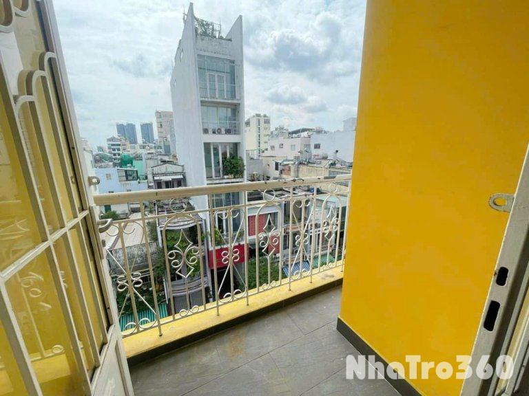 Căn hộ view bancol siêu chill ngay lòng quận 4, gần Đại học Luật, Đại học Nguyễn Tất Thành