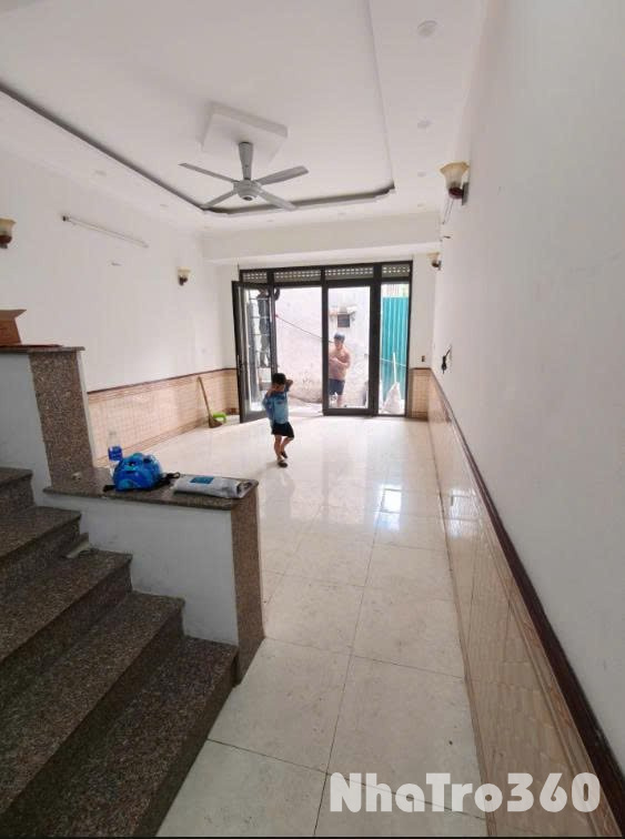 CHÍNH CHO CHO THUÊ NHÀ NGUYÊN CĂN TẠI ĐƯỜNG ĐÀM QUANG TRUNG - LONG BIÊN - HÀ NỘI