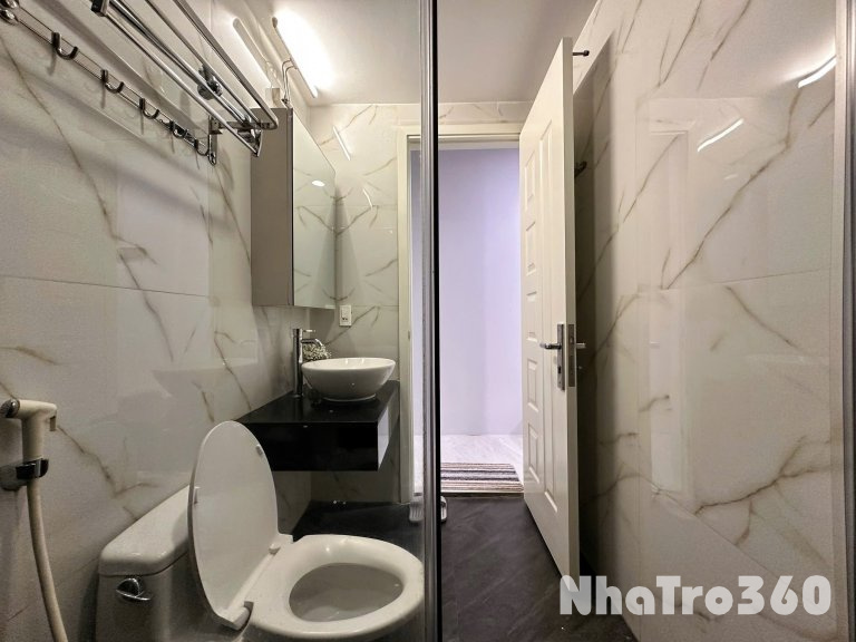 CĂN HỘ DỊCH VỤ 1PN FULL NT NGAY TẠI Q1