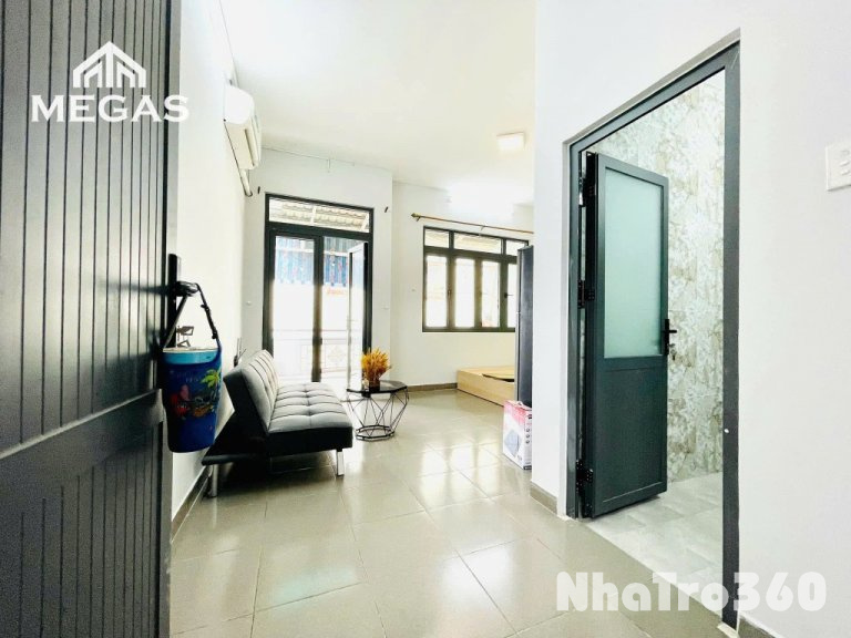 Cho thuê Studio ban công cực rộng Quận 3