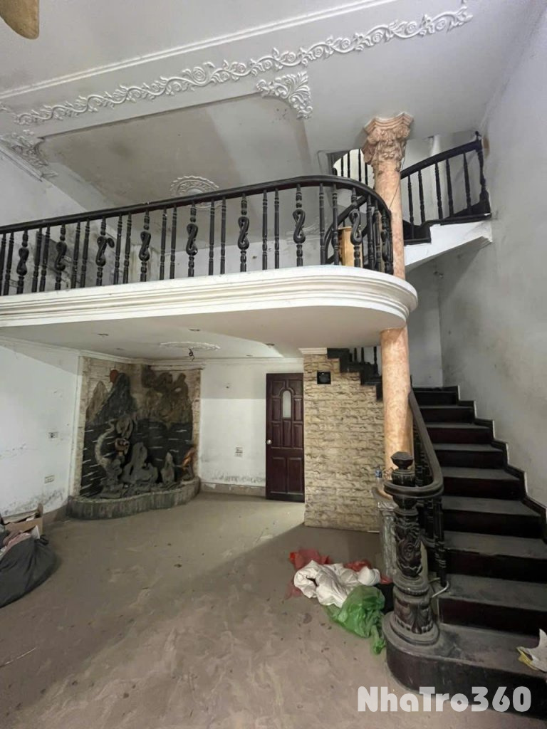 Cho thuê nhà 5 tầng phố Quan Nhân – MT 6m, ô tô đỗ cửa, KD đỉnh – chỉ 12tr/tháng