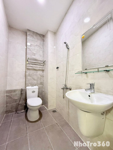 Cho thuê căn hộ Q5, đường Phú Hữu, gần Bến Xe Chợ Lớn, Đại Học Y Dược, Bệnh Viện Chợ Rẫy