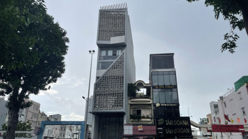 CHO THUÊ NHÀ MẶT PHỐ 3/2, Q.10, 8 TẦNG, 800 M2, 170TR/THÁNG