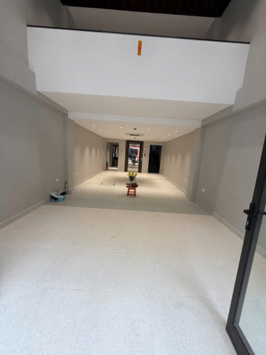 Cho thuê nhà 85m2 8 tầng đường Dương Khuê, Cầu Giấy, làm văn phòng, kinh doanh