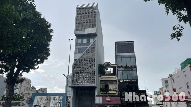 CHO THUÊ NHÀ MẶT PHỐ 3/2, Q.10, 8 TẦNG, 800 M2, 170TR/THÁNG