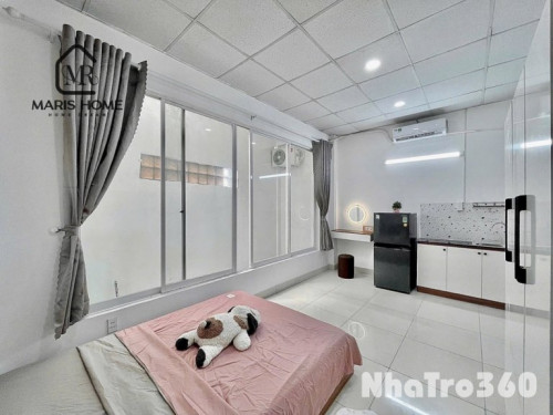 Full nội thất mới, cửa sổ trời, free xe, giá rẻ