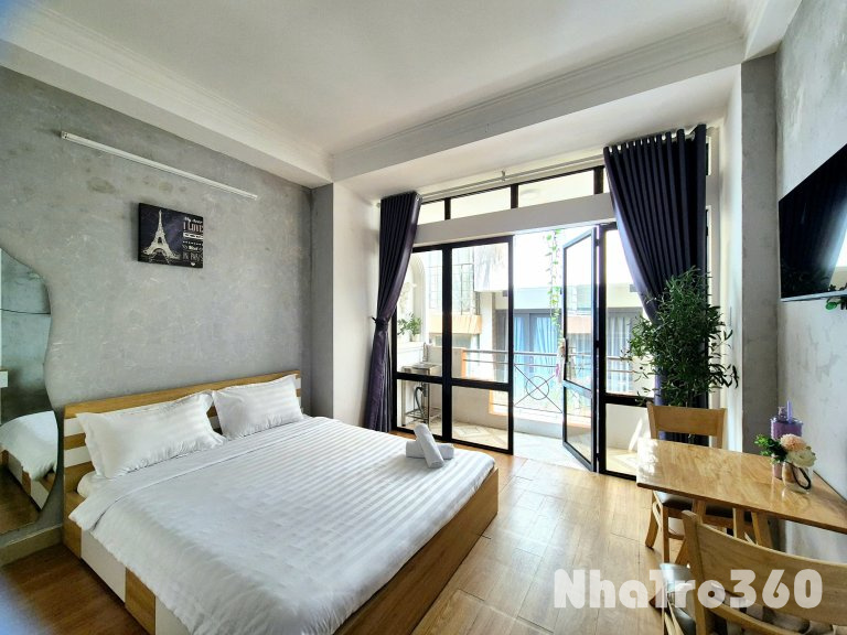 Căn hộ ngay trung tâm quận 1, bancol view siêu chill, gần bệnh viện Nhiệt Đới