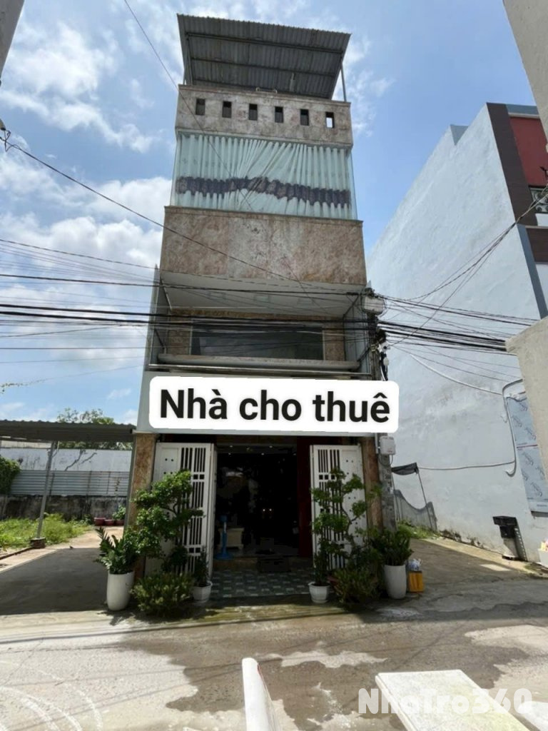 14. Nhà 8 triệu 4 Phòng ngủ full nội thất gần trường Cao đẳng Y Tế Cần Thơ