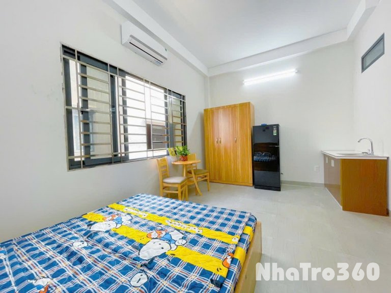 Nội thất cơ bản, thang máy, cửa sổ trời, tự do